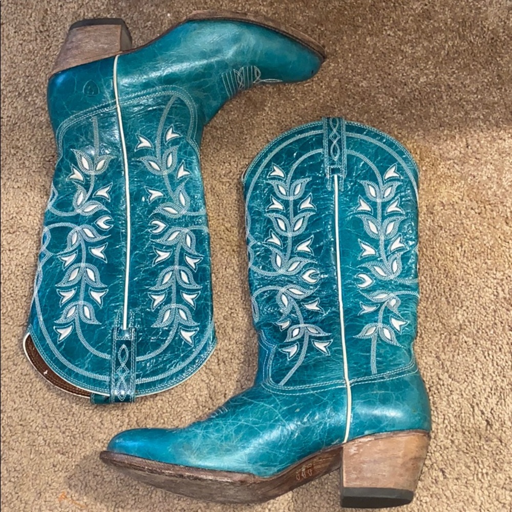 Teal Ariat Cowboy Boots